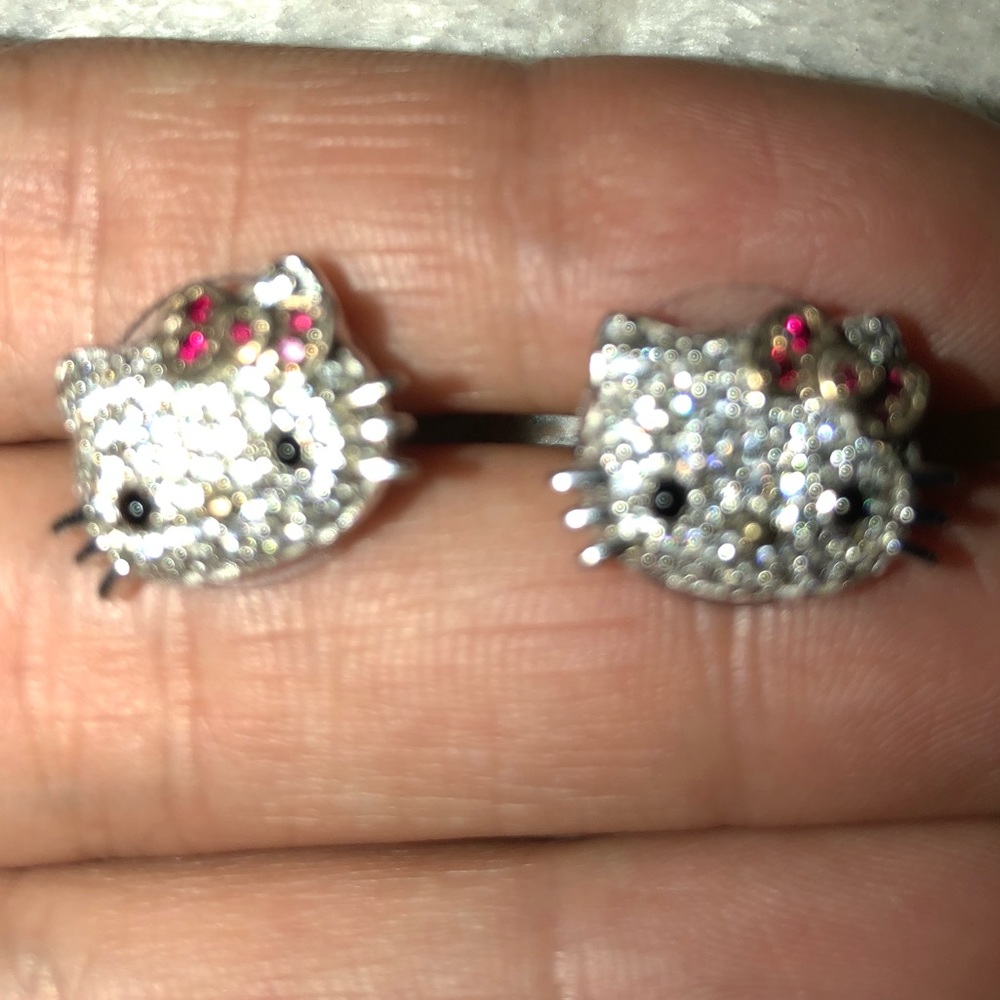 authentic hello kitty earrings 💖